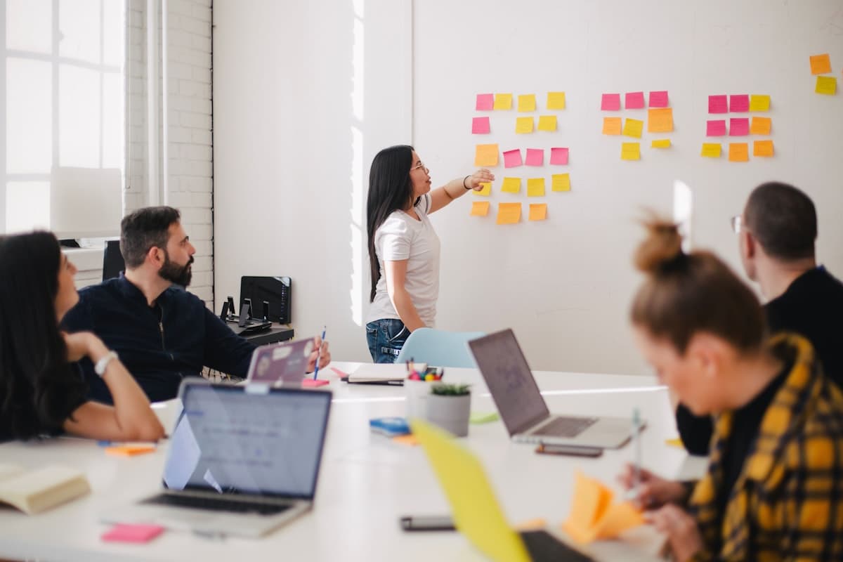 How Will Middle Management Change in the AI Era?